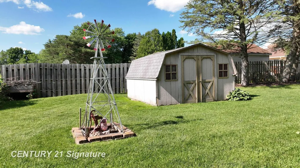2399 Plainview Drive Clayton Charter Township MI 48433