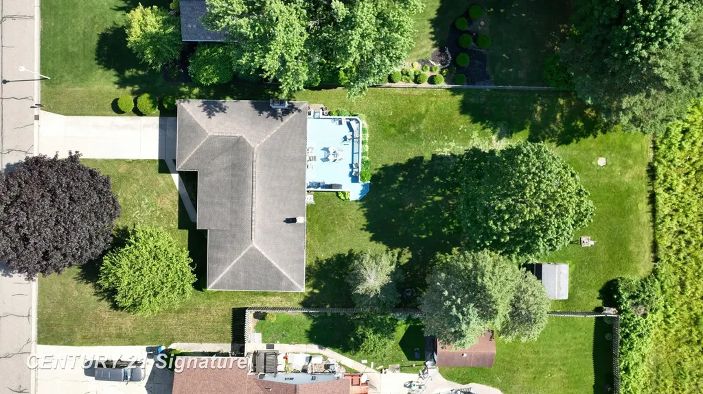 2399 Plainview Drive Clayton Charter Township MI 48433