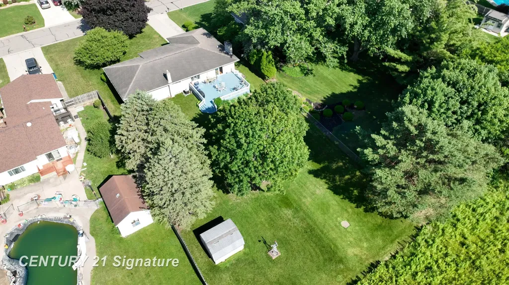 2399 Plainview Drive Clayton Charter Township MI 48433