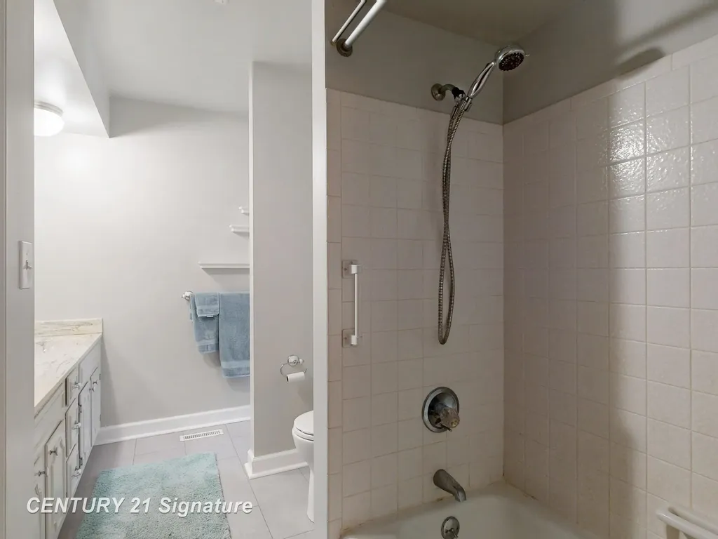 2399 Plainview Drive Clayton Charter Township MI 48433
