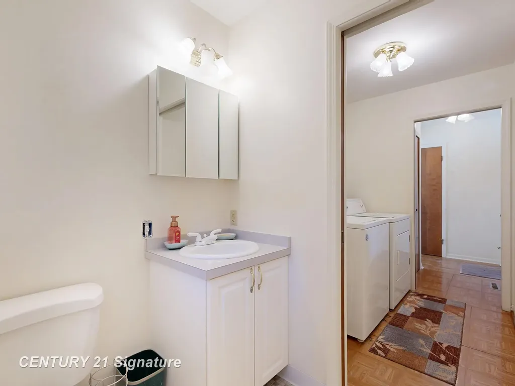 2399 Plainview Drive Clayton Charter Township MI 48433