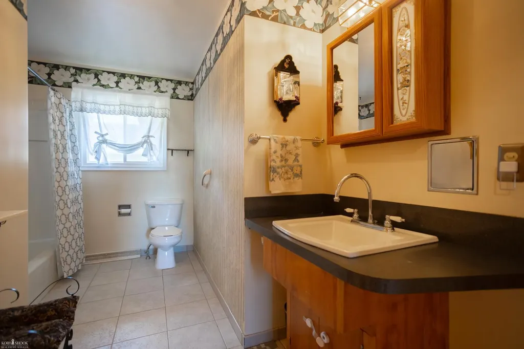 9960 E Newburg Road Vernon Township MI 48429