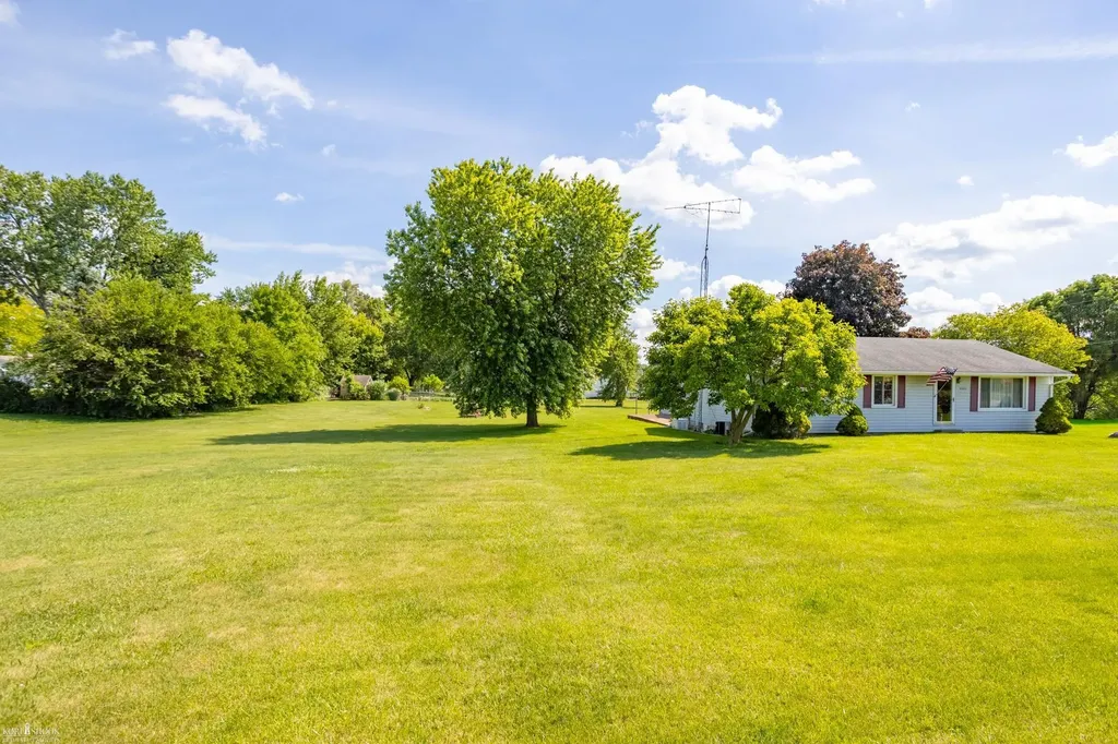 9960 E Newburg Road Vernon Township MI 48429