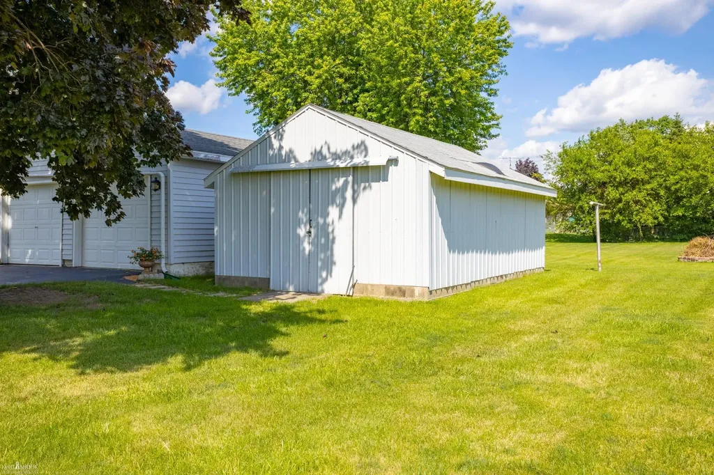 9960 E Newburg Road Vernon Township MI 48429
