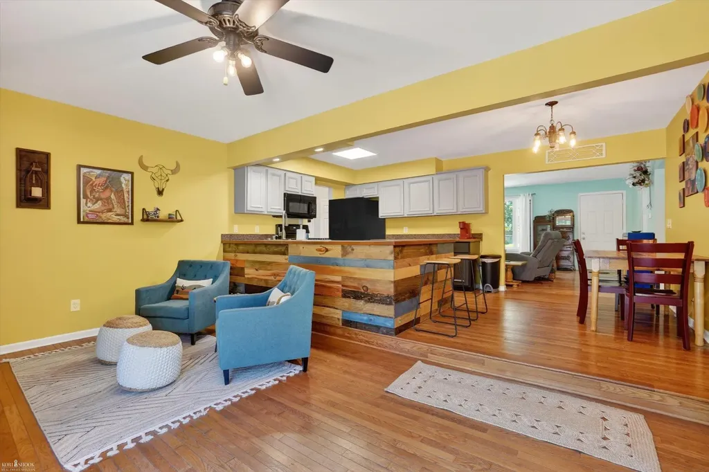 313 Dutch Mill Drive Flushing City MI 48433