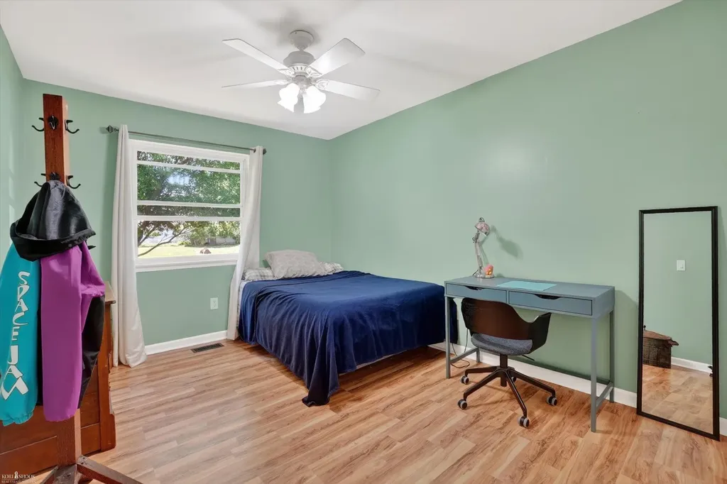 313 Dutch Mill Drive Flushing City MI 48433
