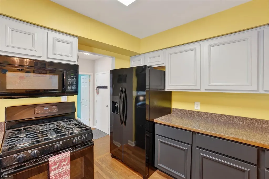313 Dutch Mill Drive Flushing City MI 48433