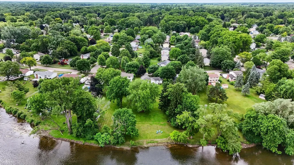 313 Dutch Mill Drive Flushing City MI 48433
