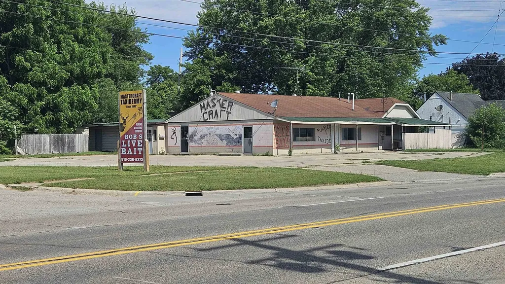 4194 Fenton Road Flint Charter Township MI 48507