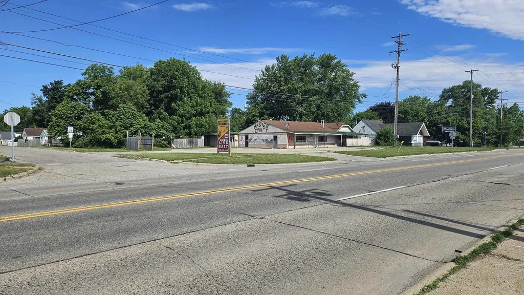 4194 Fenton Road Flint Charter Township MI 48507