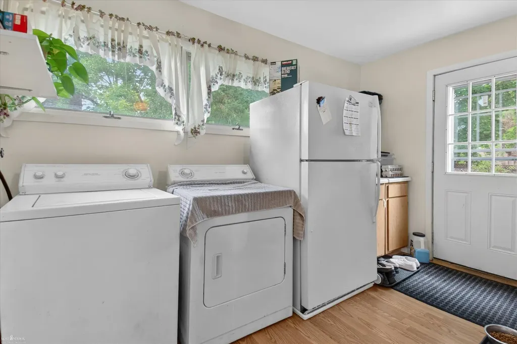 211 Marquette Street Durand City MI 48429