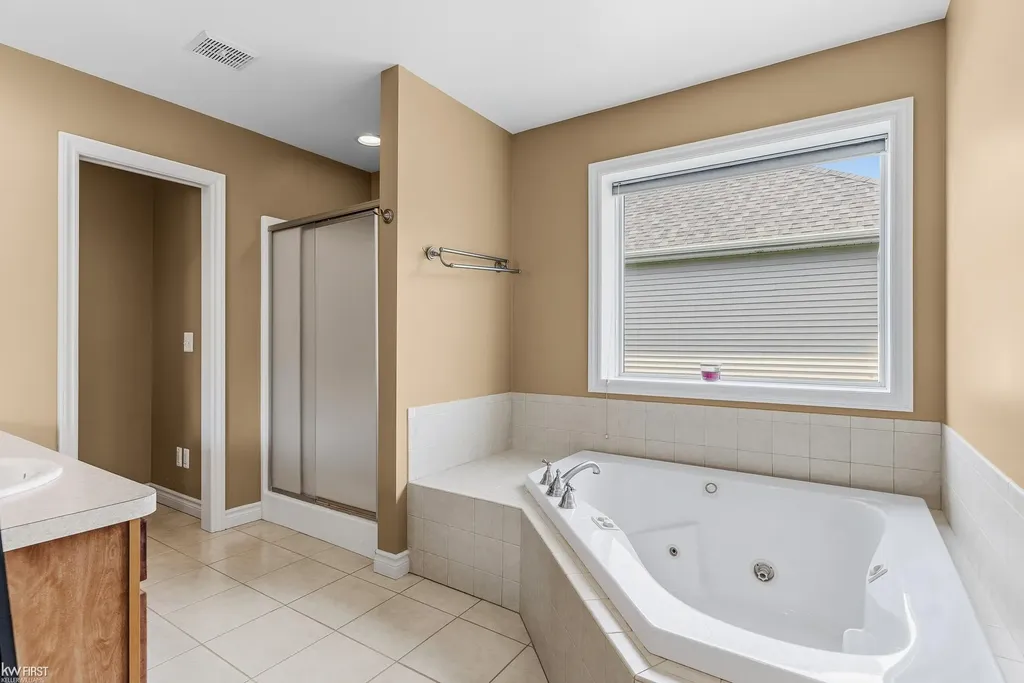 16355 Red Fox Trail Fenton Charter Township MI 48451