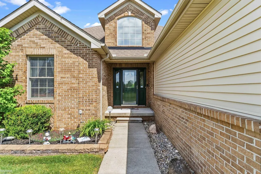 16355 Red Fox Trail Fenton Charter Township MI 48451