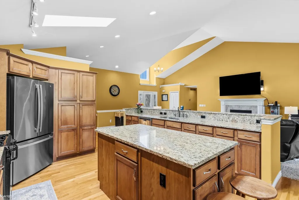 16355 Red Fox Trail Fenton Charter Township MI 48451
