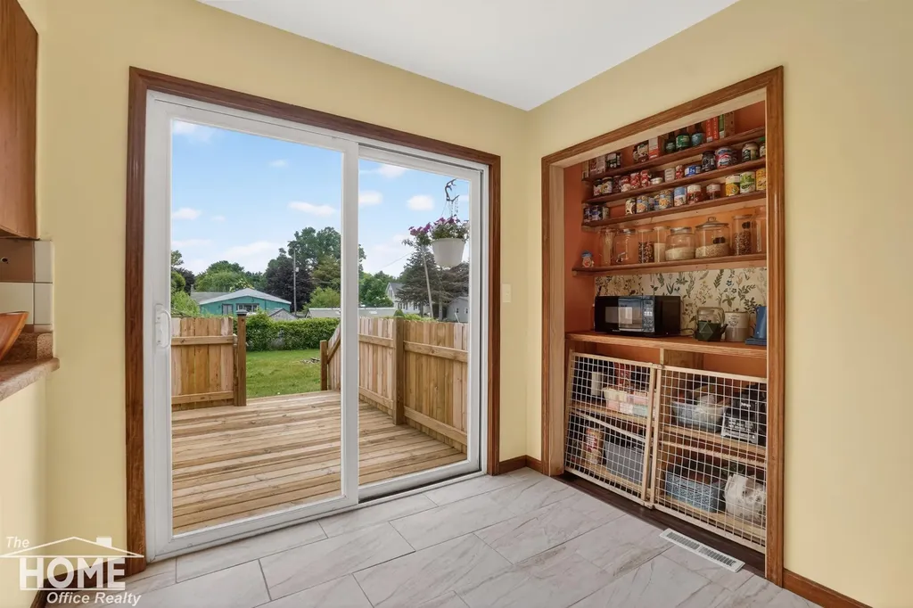 823 Tracy Street Owosso Charter Township MI 48867