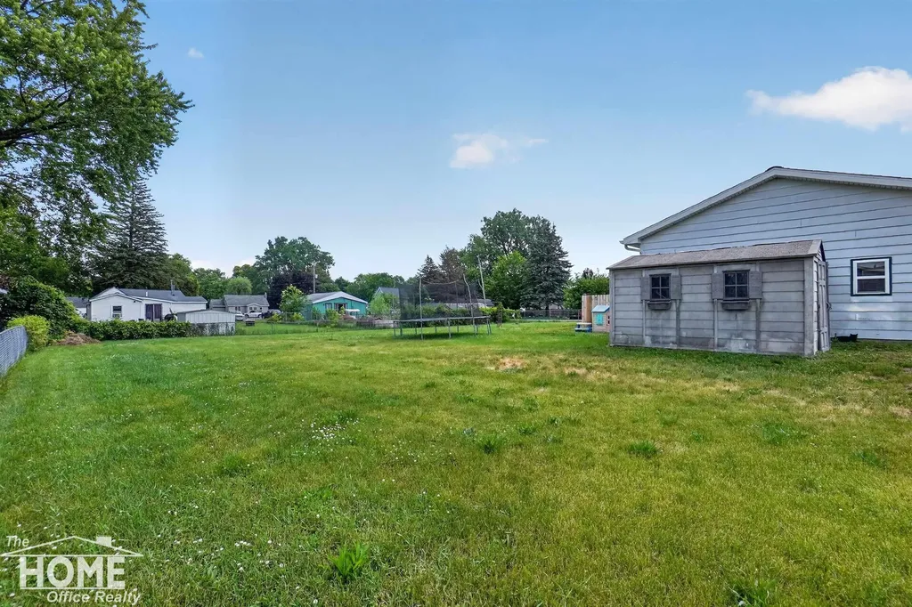 823 Tracy Street Owosso Charter Township MI 48867