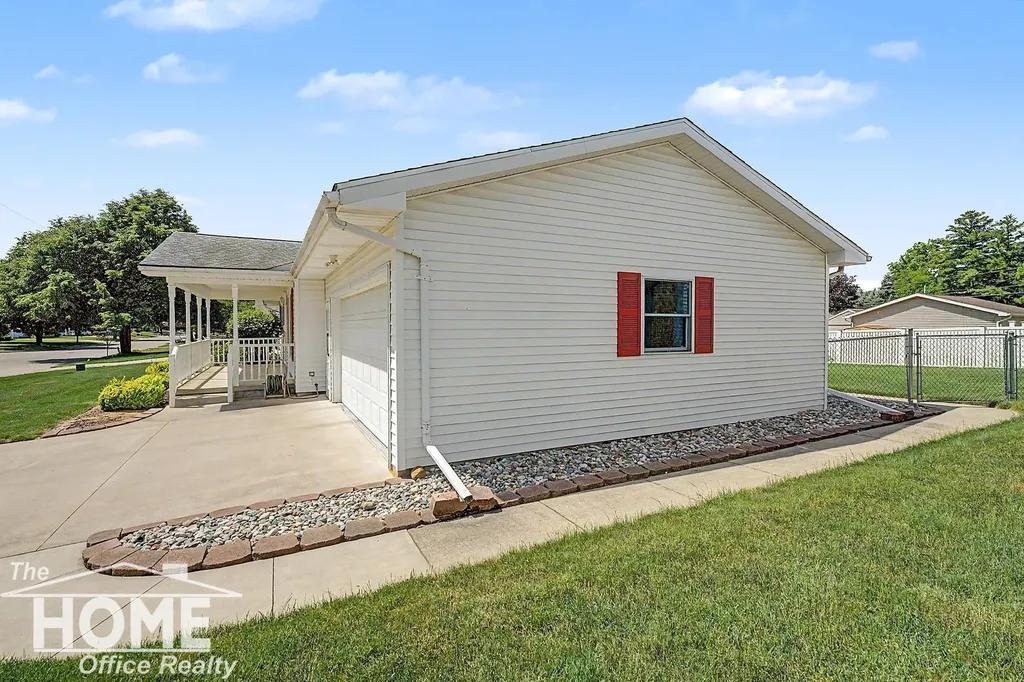 983 Krust Drive Owosso City MI 48867