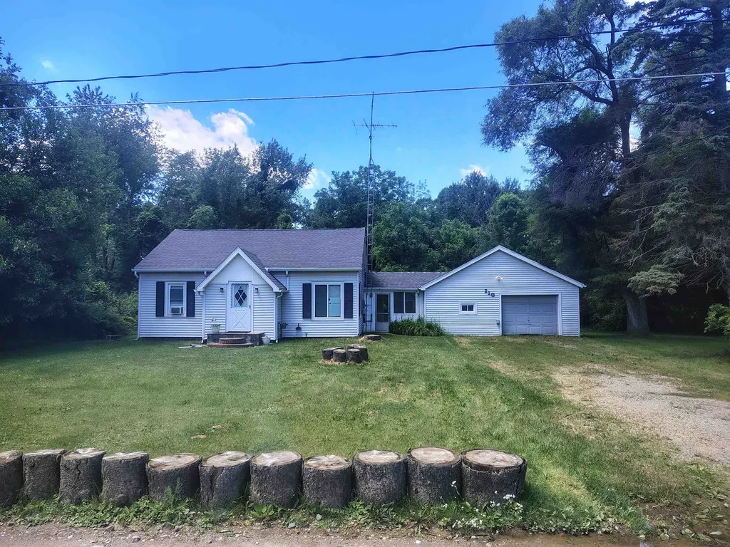 210 Doepker Road Owosso Charter Township MI 48867