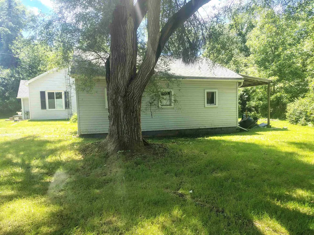 210 Doepker Road Owosso Charter Township MI 48867