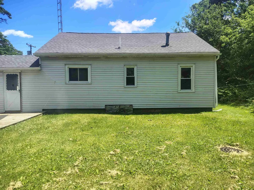 210 Doepker Road Owosso Charter Township MI 48867