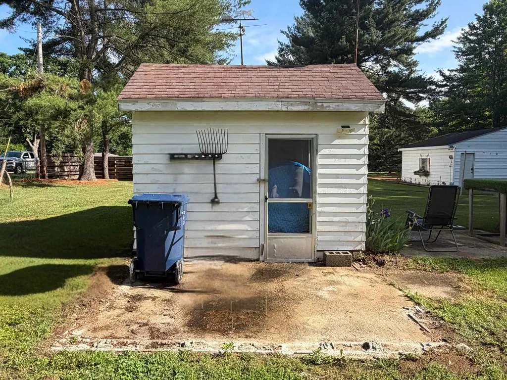 1079 W Moore Road Spaulding Township MI 48601