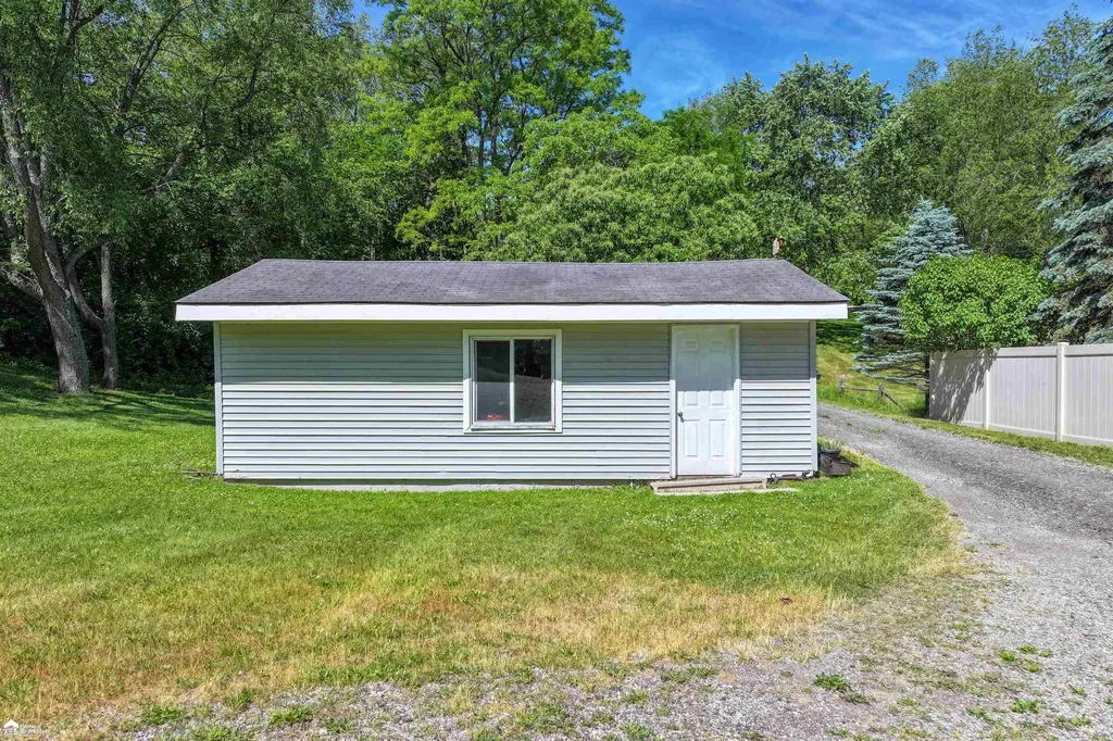 6300 Bullard Road Tyrone Township MI 48430