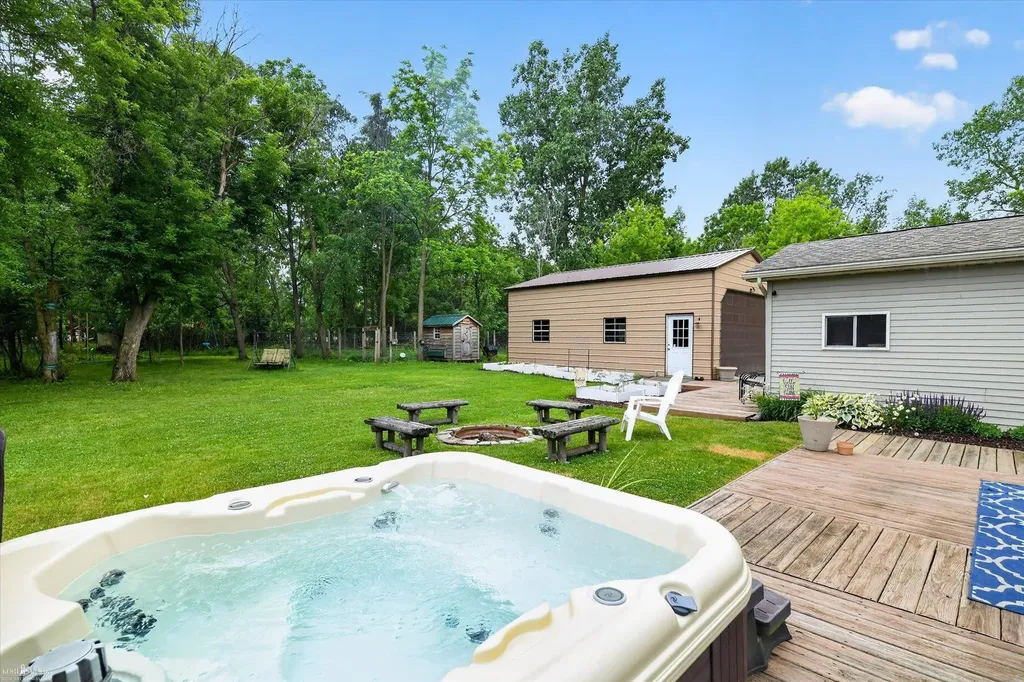 1445 W North Street Owosso City MI 48867
