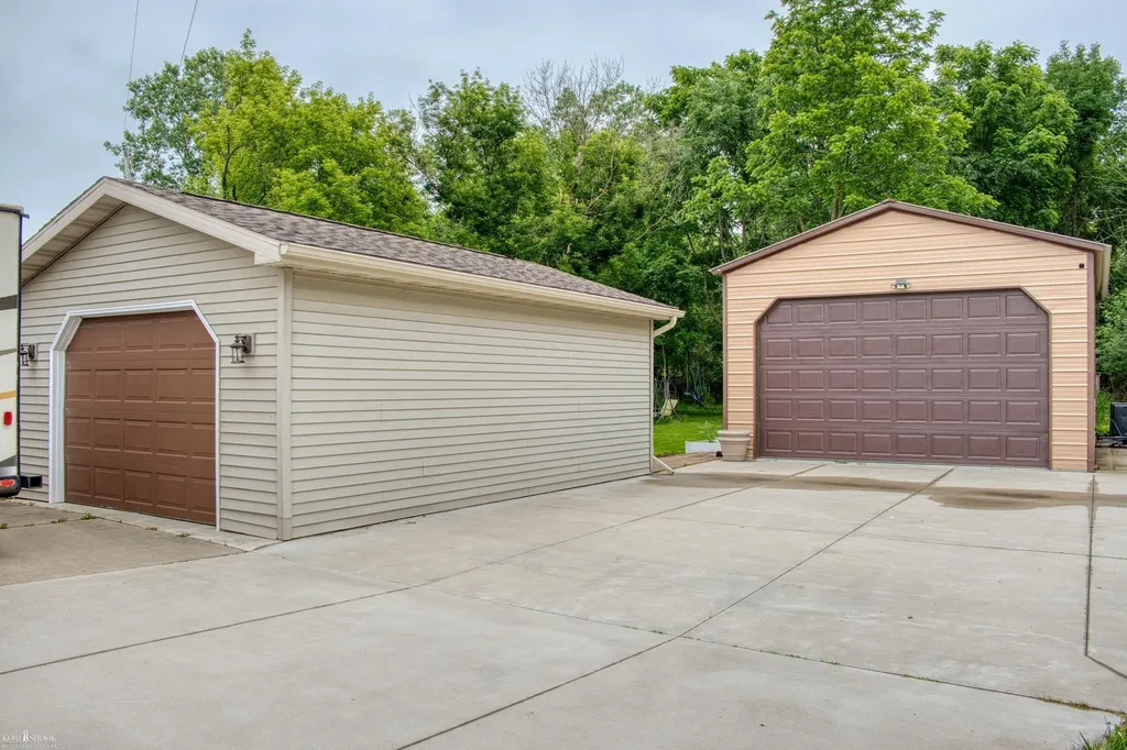 1445 W North Street Owosso City MI 48867