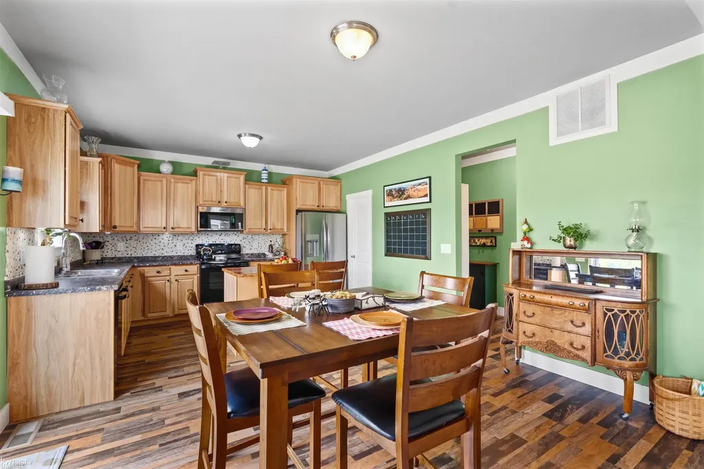 16589 Bedington Drive Fenton Charter Township MI 48451