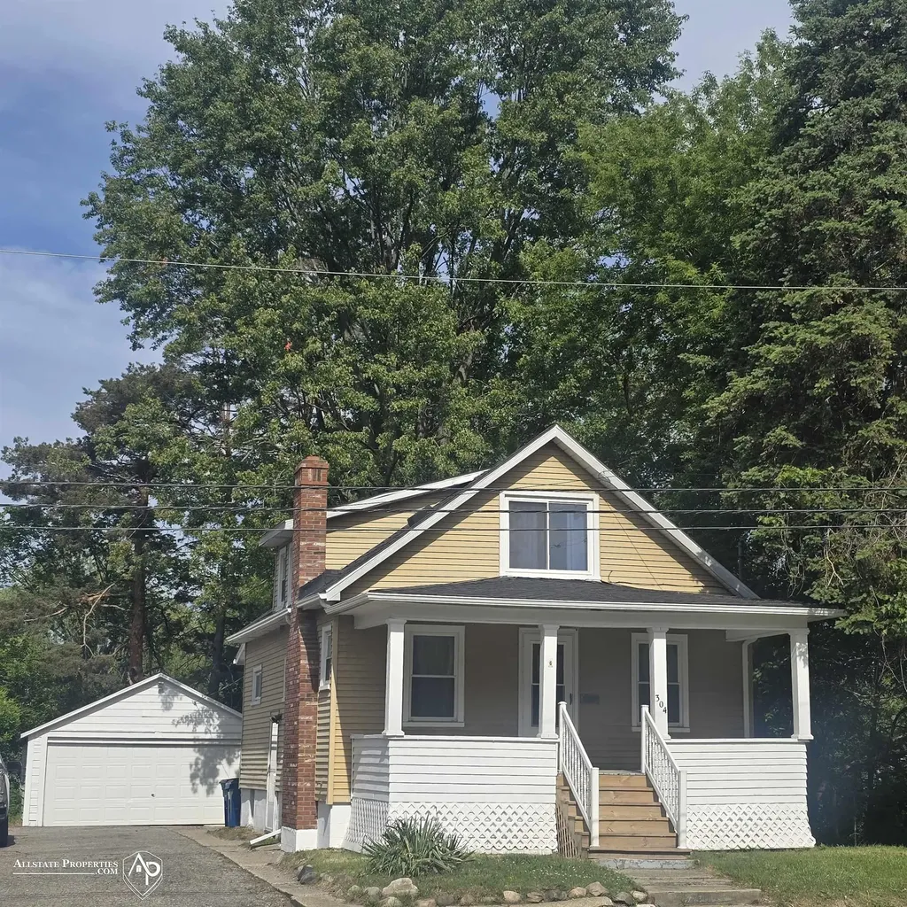 304 S State Road Davison City MI 48423