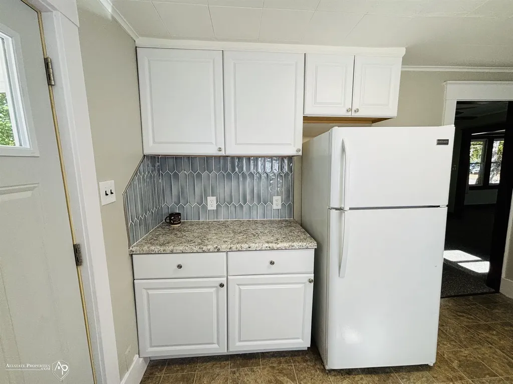 304 S State Road Davison City MI 48423