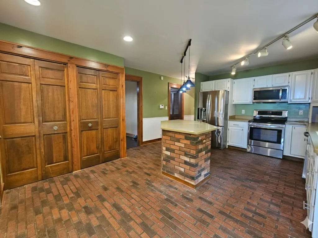 2206 Delwood Drive Thetford Township MI 48420