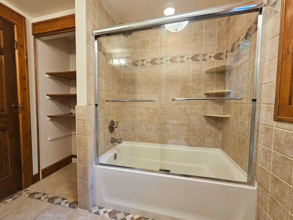 2206 Delwood Drive Thetford Township MI 48420