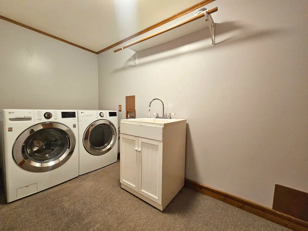 2206 Delwood Drive Thetford Township MI 48420