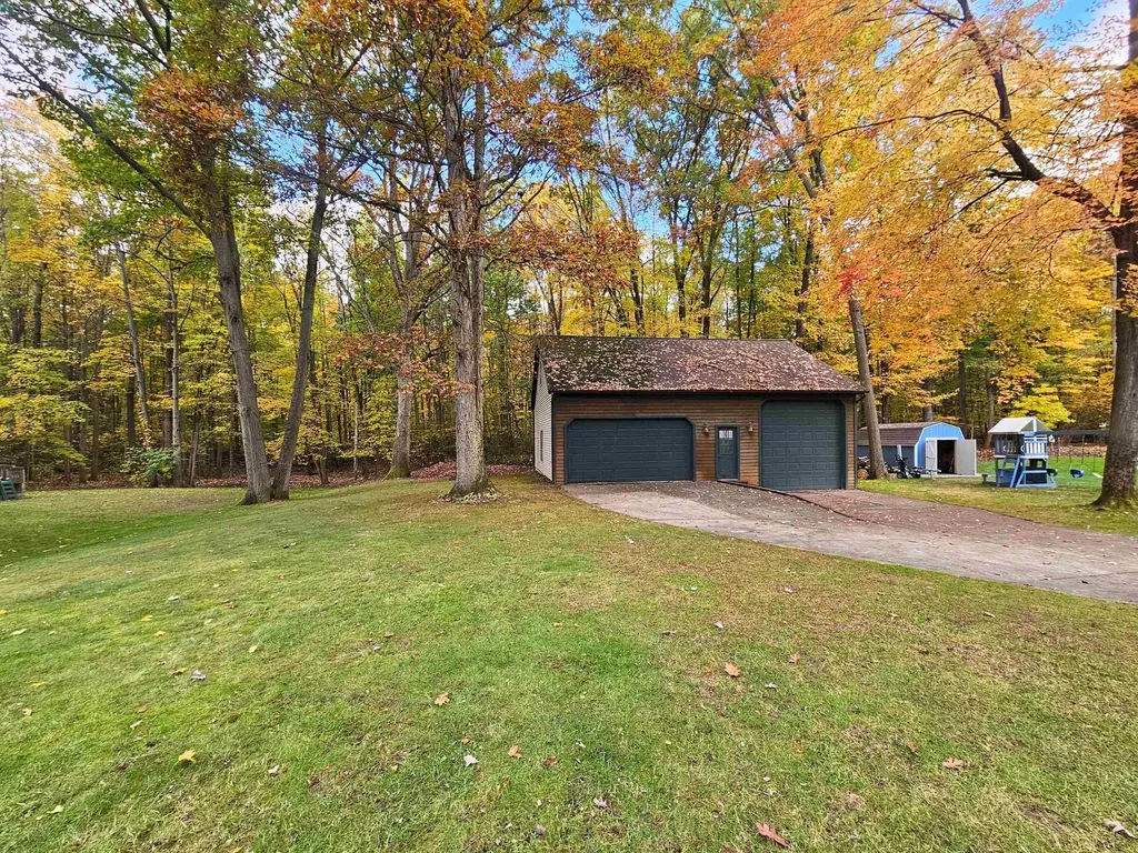 2206 Delwood Drive Thetford Township MI 48420