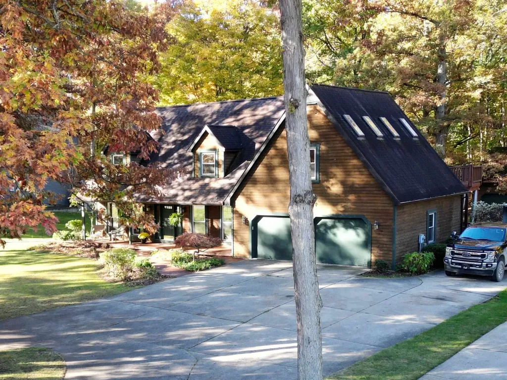 2206 Delwood Drive Thetford Township MI 48420
