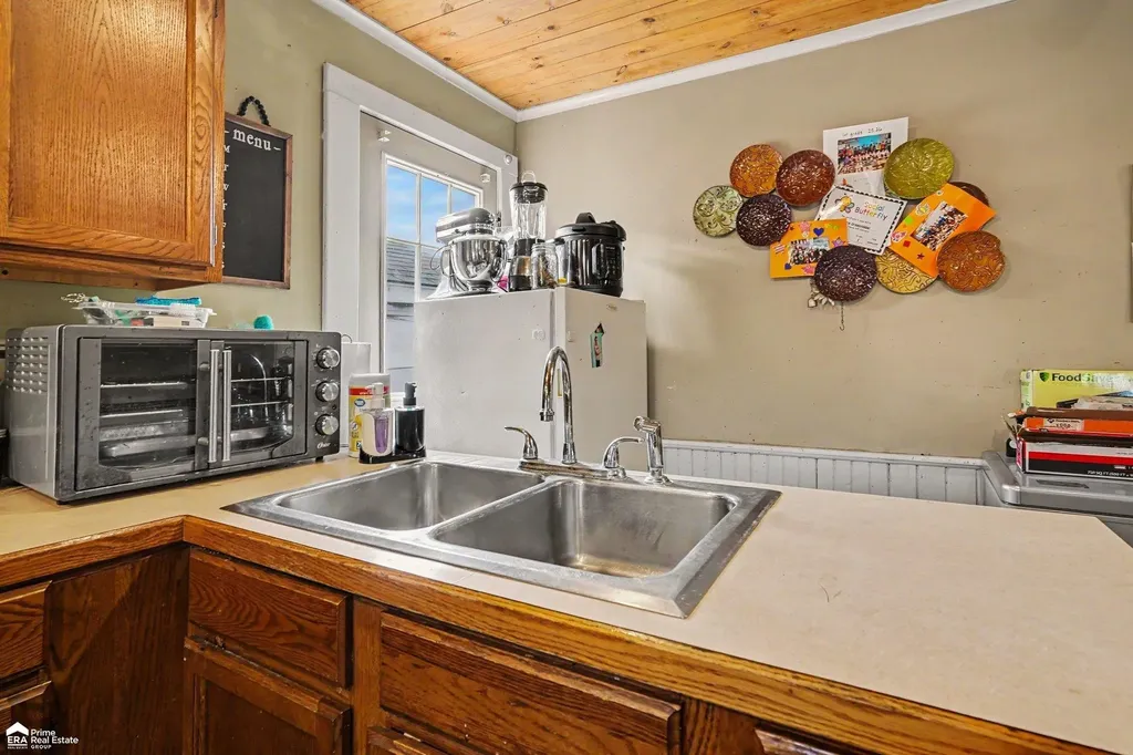 703 Brady Street Chesaning Village MI 48616