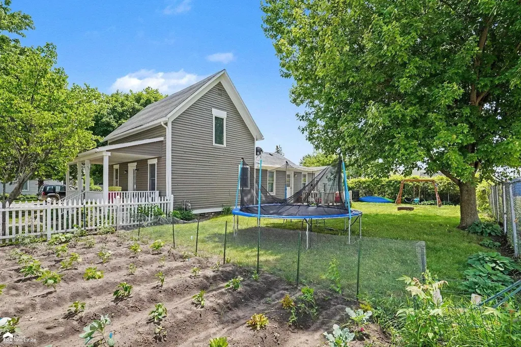 703 Brady Street Chesaning Village MI 48616