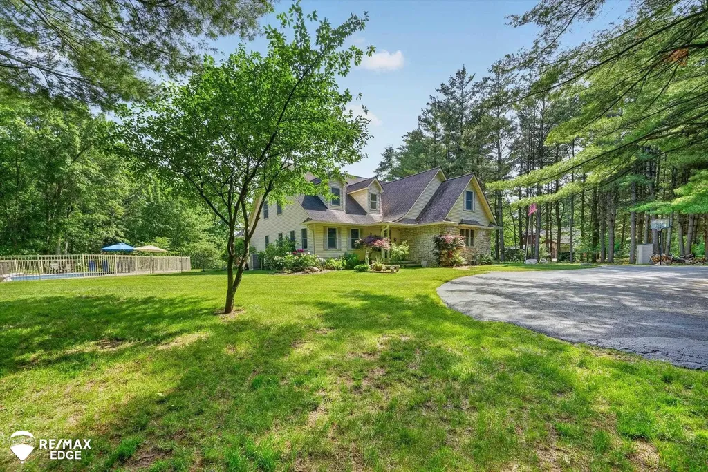 3393 Lippincott Road Elba Township MI 48446