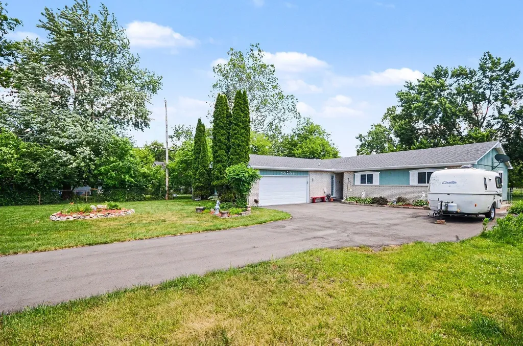 30809 Leelane Street Farmington Hills City MI 48336