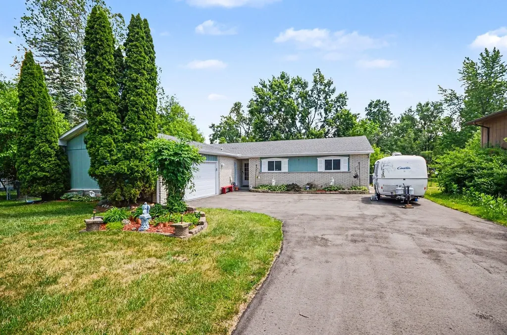 30809 Leelane Street Farmington Hills City MI 48336