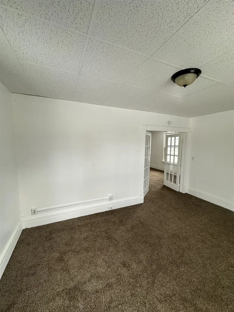 2002 N Carolina Street Saginaw City MI 48602