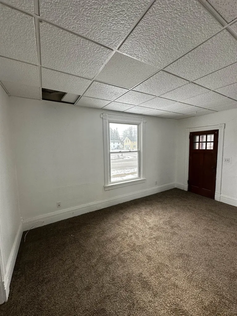 2002 N Carolina Street Saginaw City MI 48602