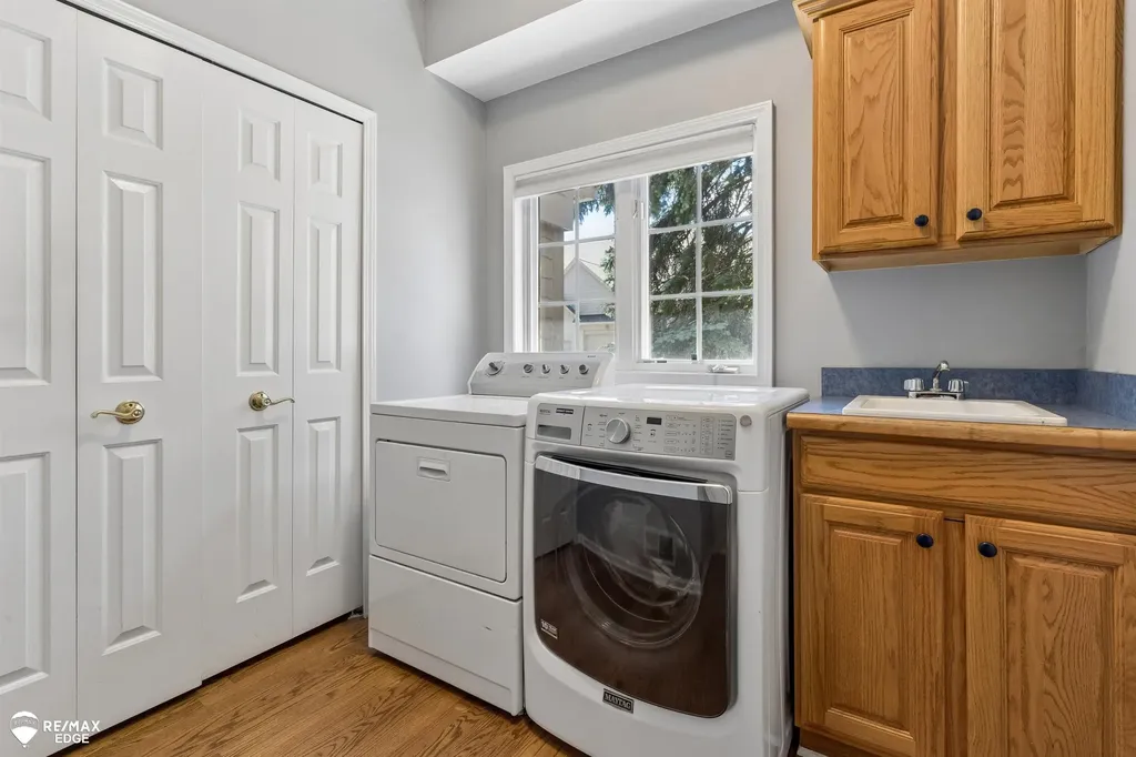 3333 Nell Rose Court Royal Oak City MI 48073
