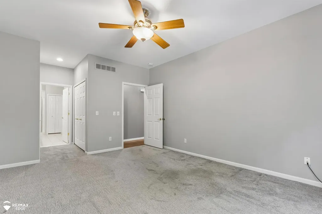 3333 Nell Rose Court Royal Oak City MI 48073