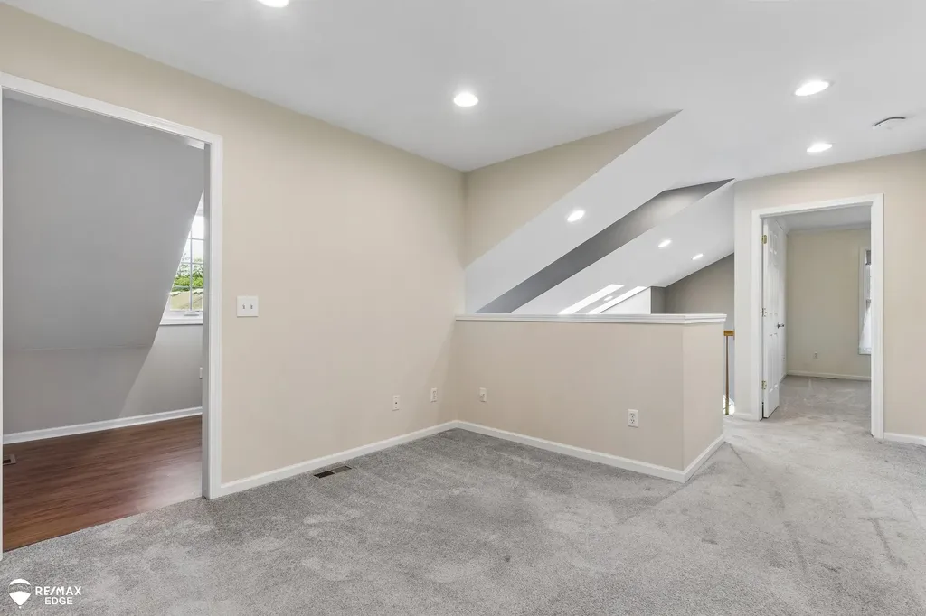 3333 Nell Rose Court Royal Oak City MI 48073