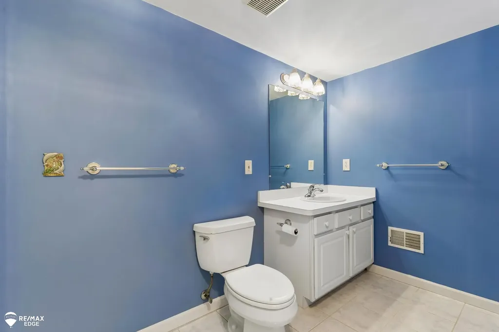 3333 Nell Rose Court Royal Oak City MI 48073