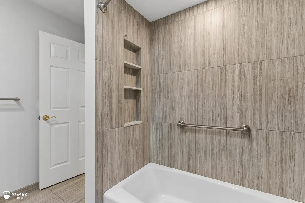 3333 Nell Rose Court Royal Oak City MI 48073
