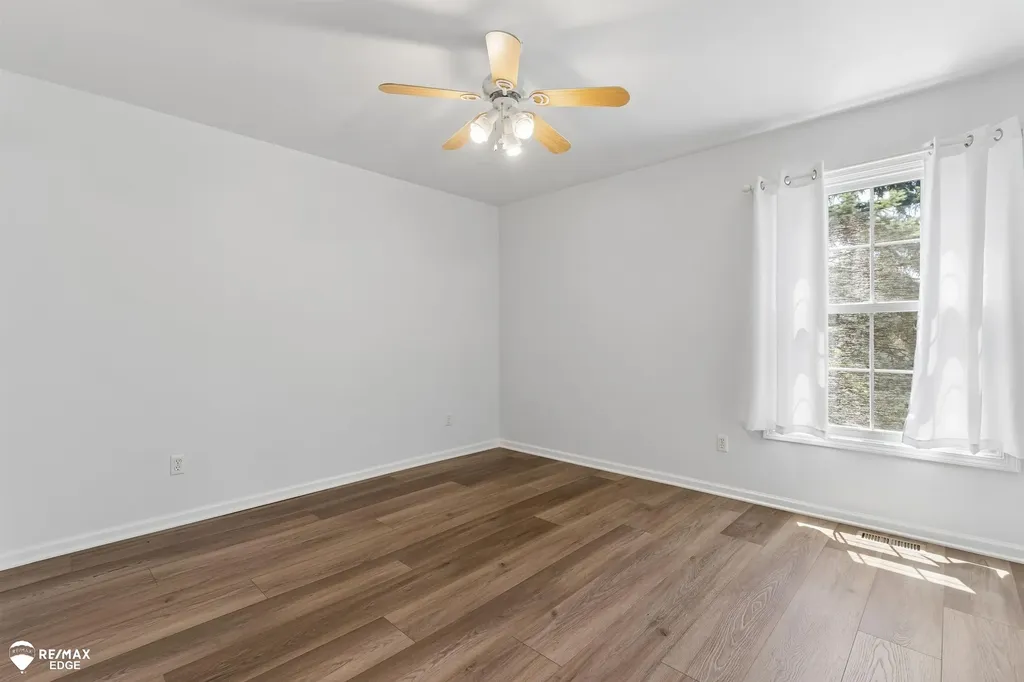 3333 Nell Rose Court Royal Oak City MI 48073