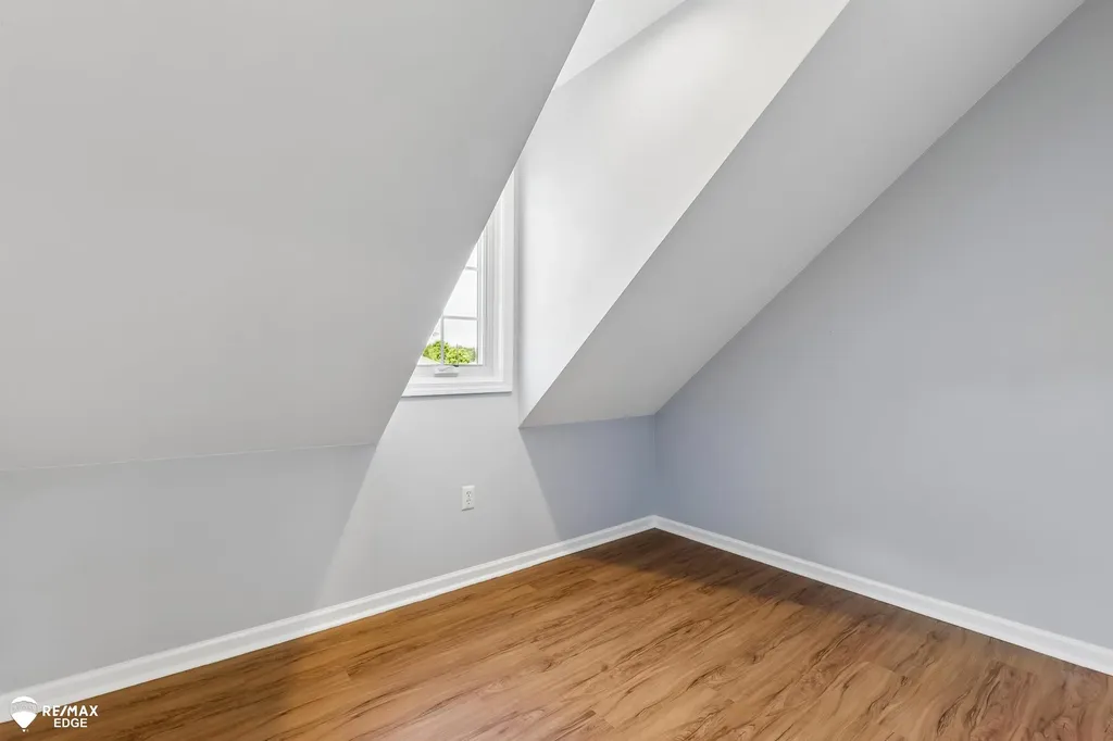 3333 Nell Rose Court Royal Oak City MI 48073